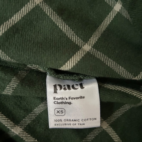 2 pact organic cotton flannel dresses - Picture 3 of 7